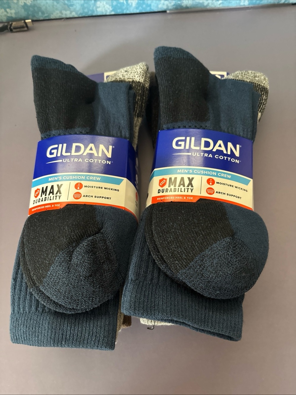 Gildan Men's Cushion Crew Socks in Navy and Black - 2 Pack